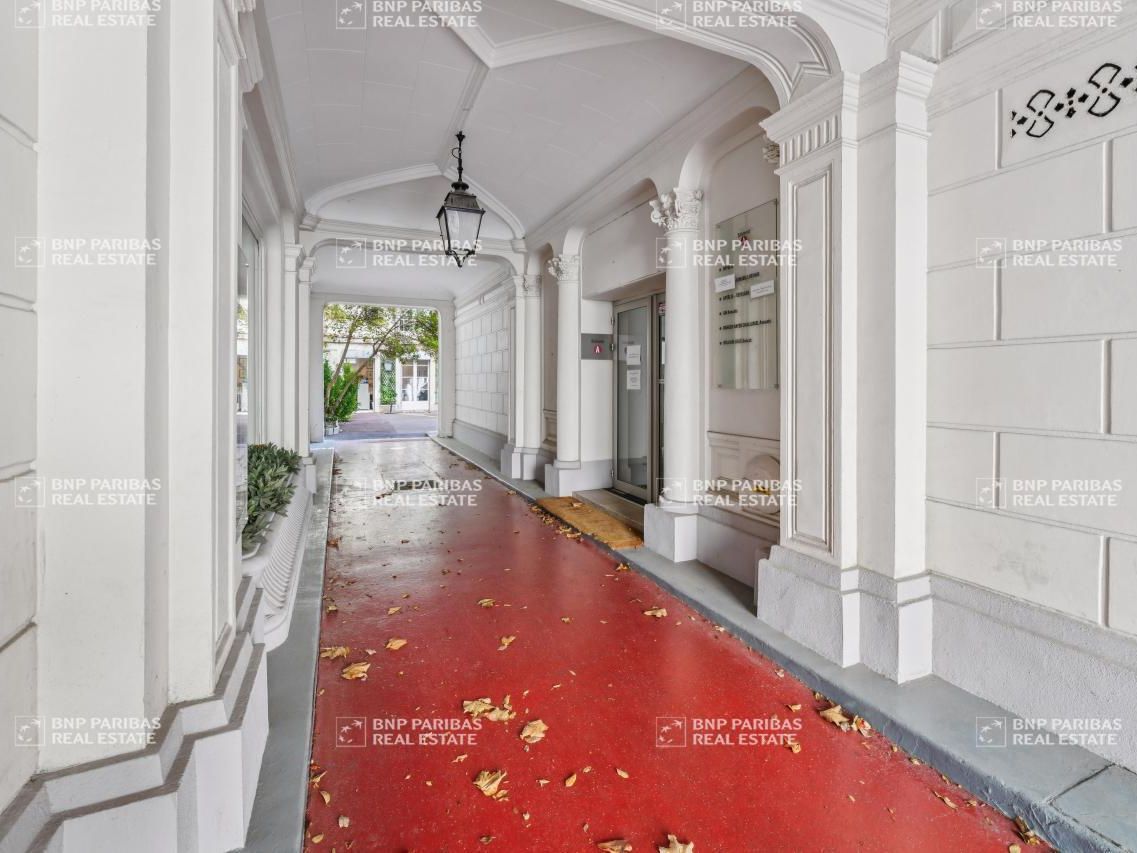 602 m² pour ce bureaux en location à Paris