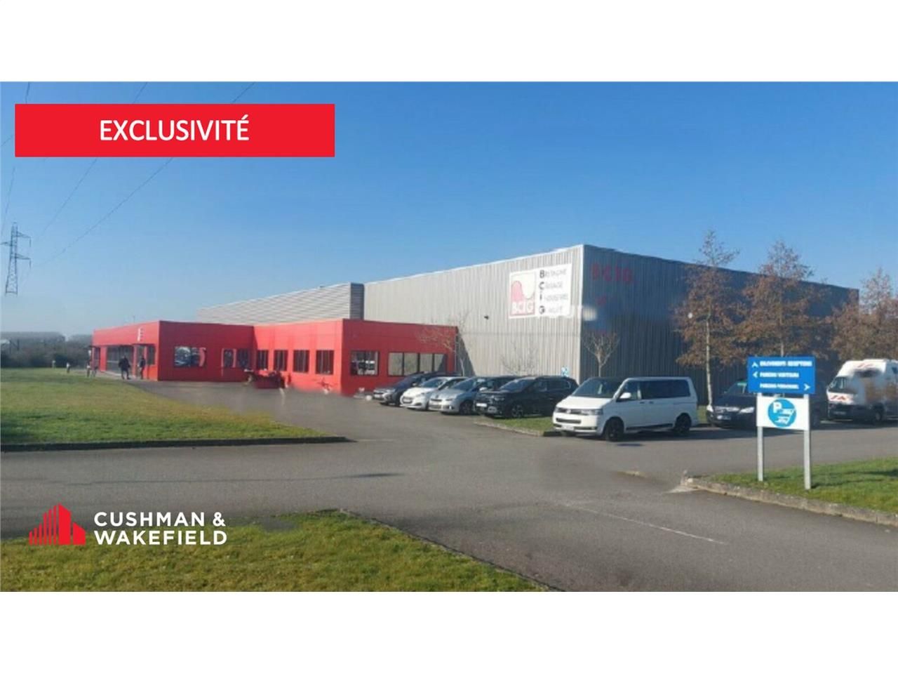 Entrepôt 3 000 m² sur un foncier de 12 369 m² Sit