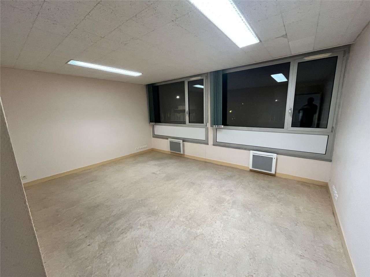 Centre d'affaires bureaux Républiques, nous propo