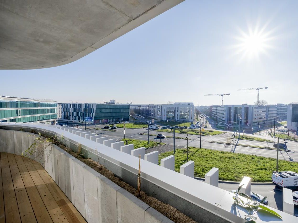 1954.7 m² pour ce bureaux en location à Le bouscat