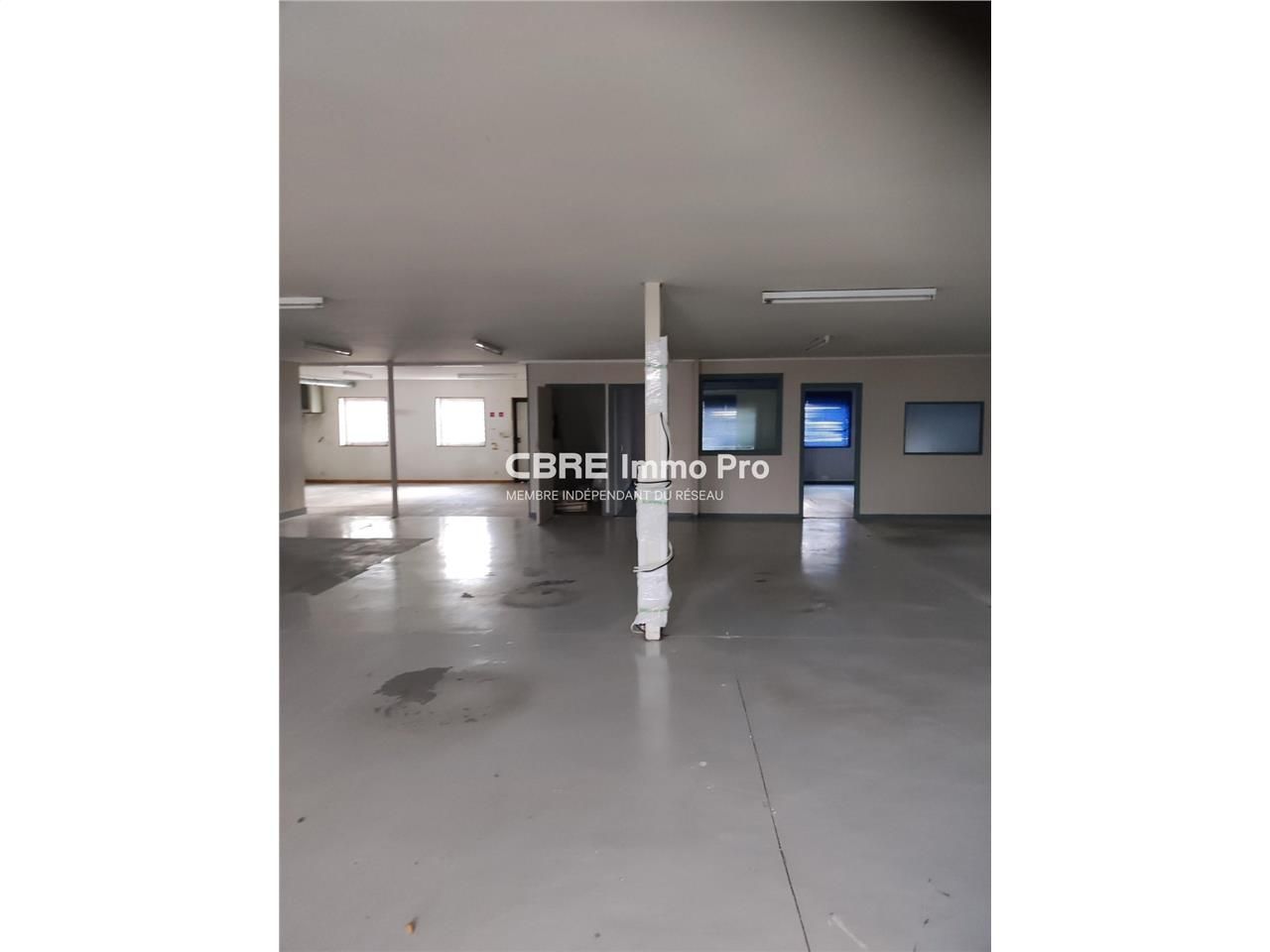 A LOUER -  local à destination de bureaux dans la