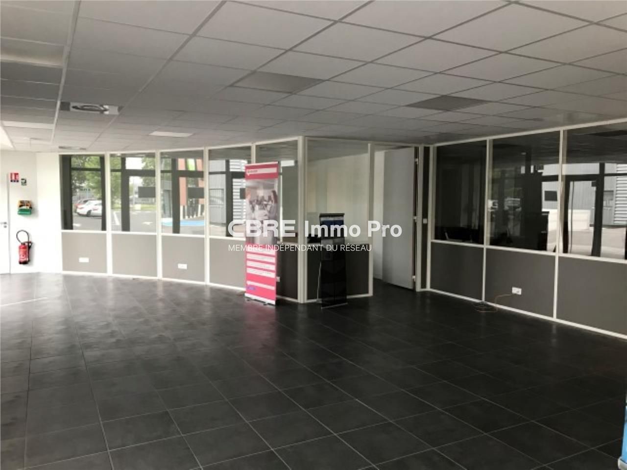 A Louer à Niort, ces locaux d'activité de 661 m² 