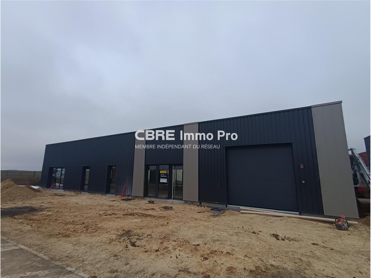 A LOUER - bureaux , situés au coeur de la Zone Aé