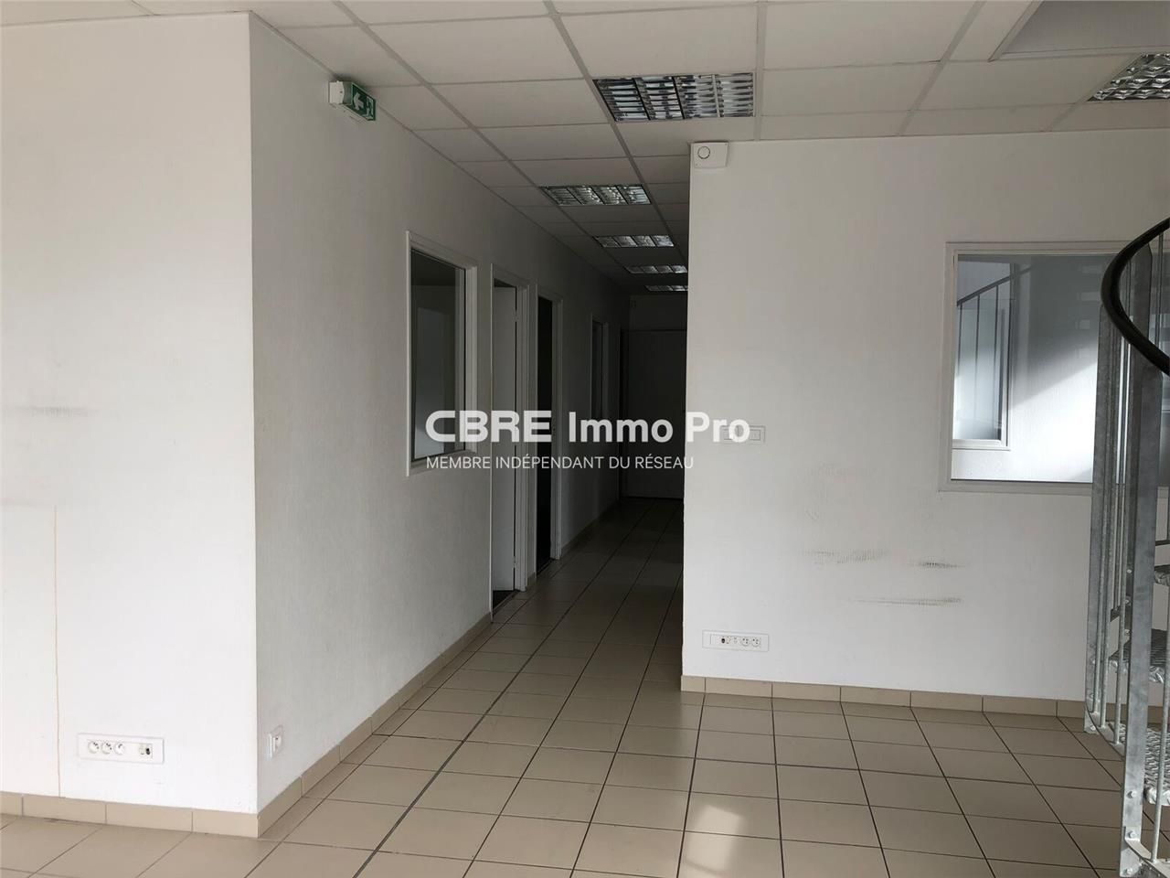 Idéalement situés au coeur de la zone commerciale