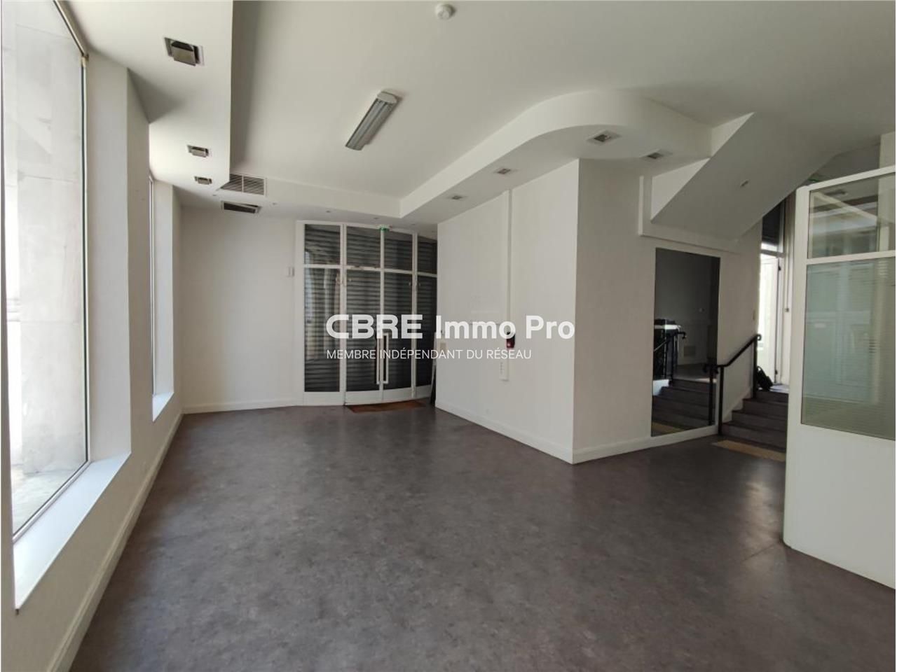 POITIERS, Centre-ville, à VENDRE, Bureaux d'une s