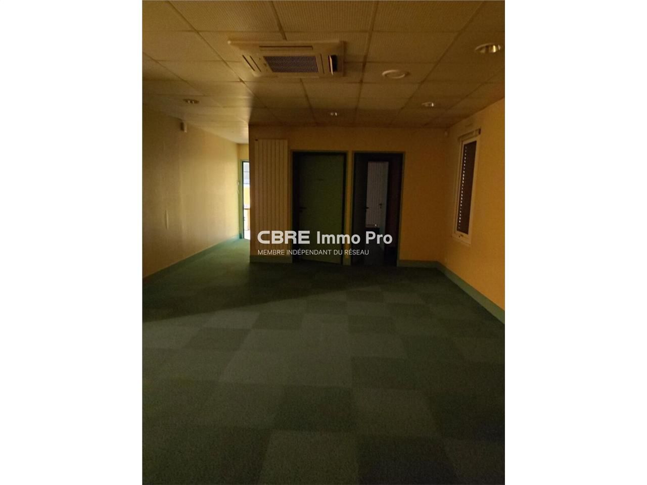 Immeuble de bureau à destination tertiaire à vend