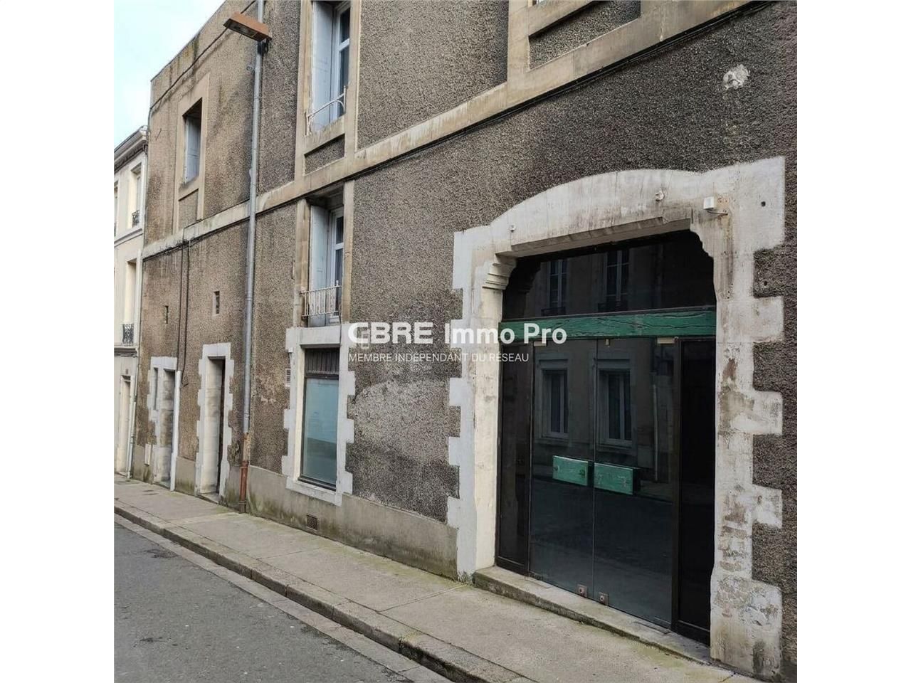 POITIERS, Centre-ville, Local commercial à louer 