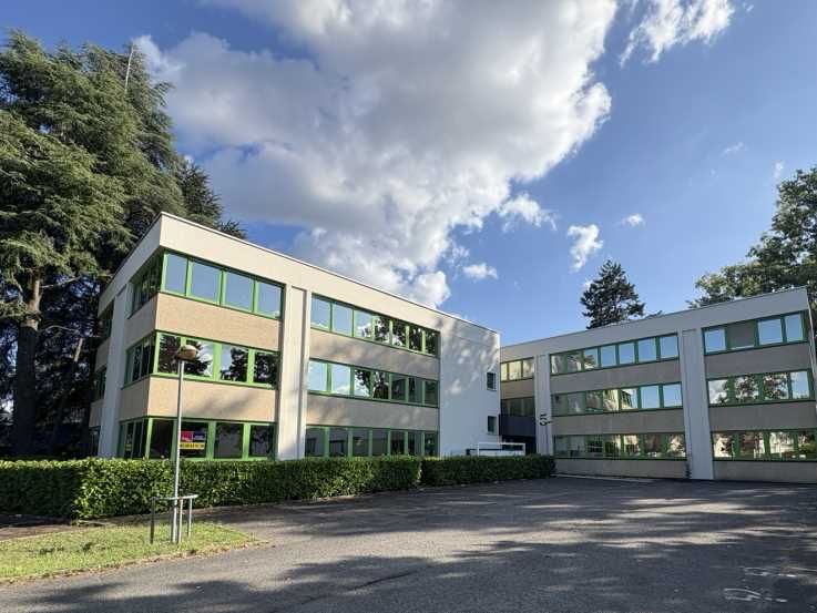 Arthur Loyd Orléans vous présente 157 m² de burea