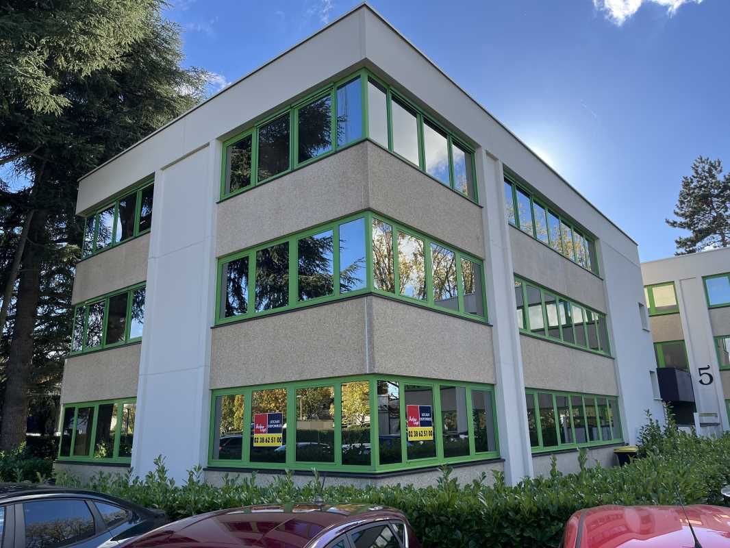 Arthur Loyd Orléans vous présente 157 m² de burea