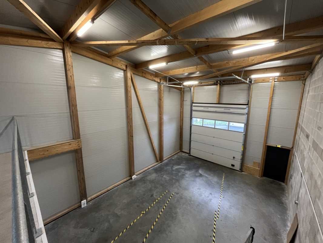 Sur l'axe traversant du Pôle 45 au nord de la Mét