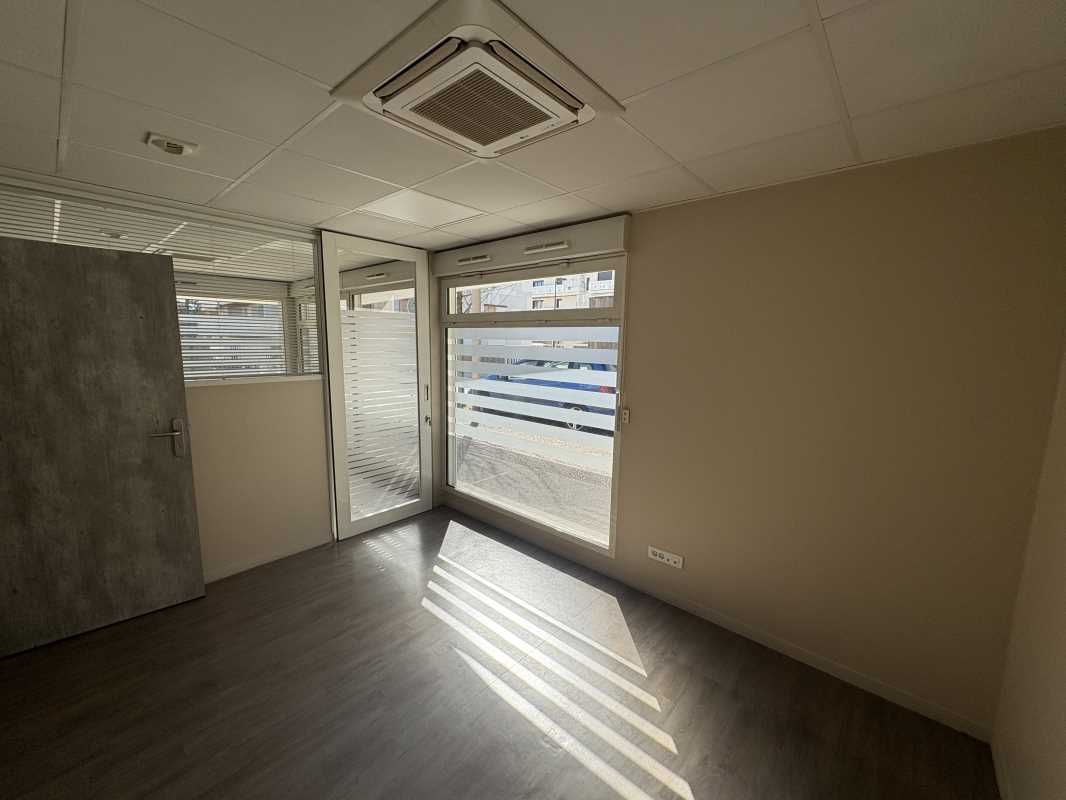 Arthur Loyd vous propose à la location des bureau