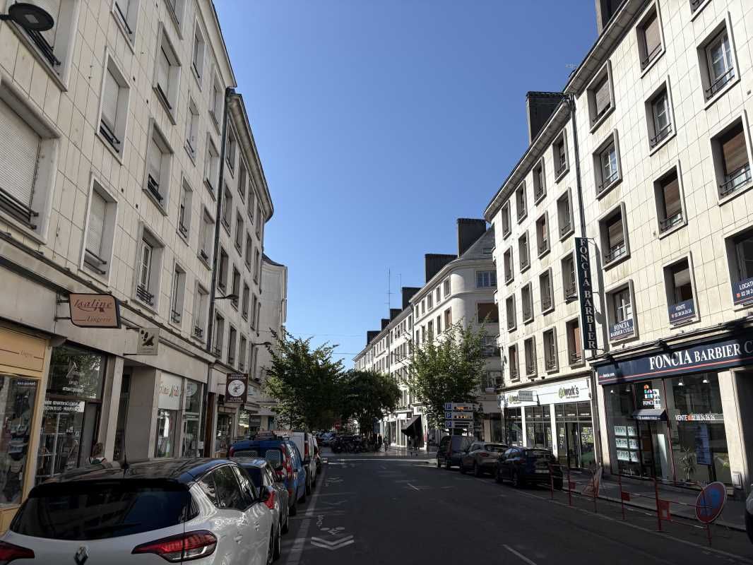Arthur Loyd Orléans vous propose à la location un