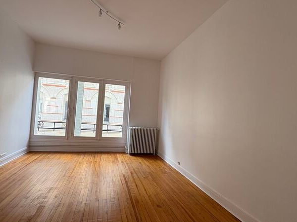 Magnifique plateau de bureaux situé en hyper-cent