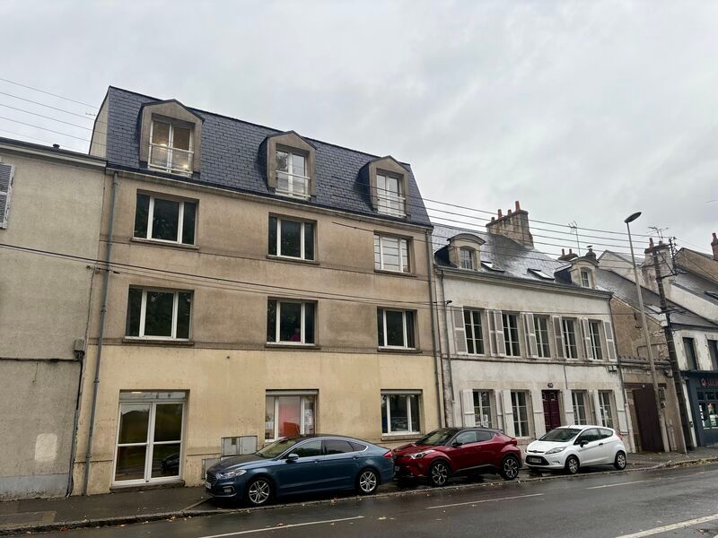 Arthur Loyd Olréans vous propose à la location de