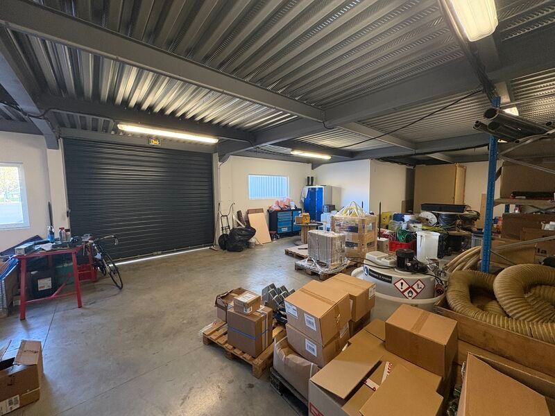 Arthur Loyd vous propose à la location un ensembl