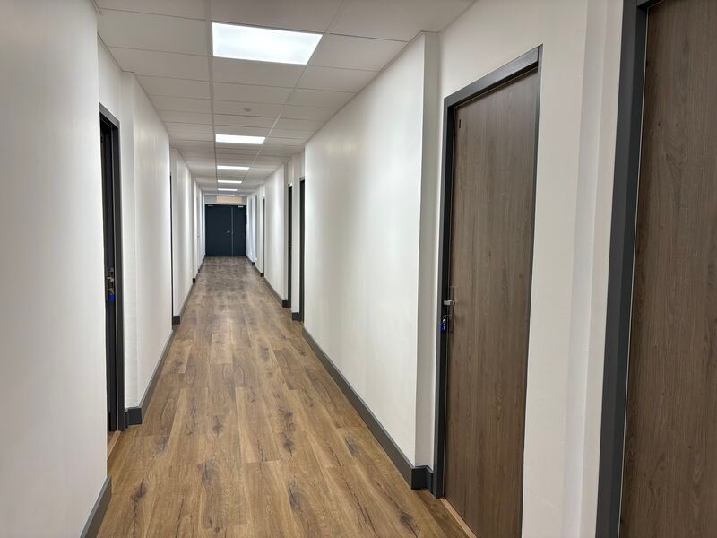 Arthur Loyd vous propose, au 6ème étage d'un imme