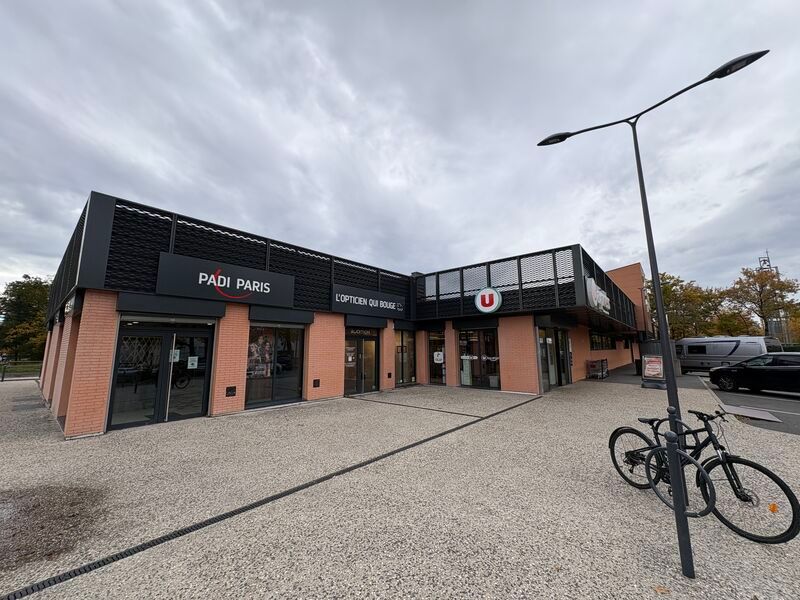 Arthur Loyd Orléans vous propose un local commerc