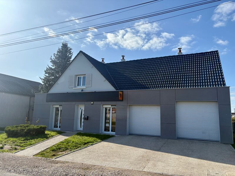 Arthur Loyd Orléans vous propose à la location un