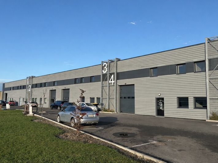 Au sein de la zone d'activités d'Ingré - Saint-Je