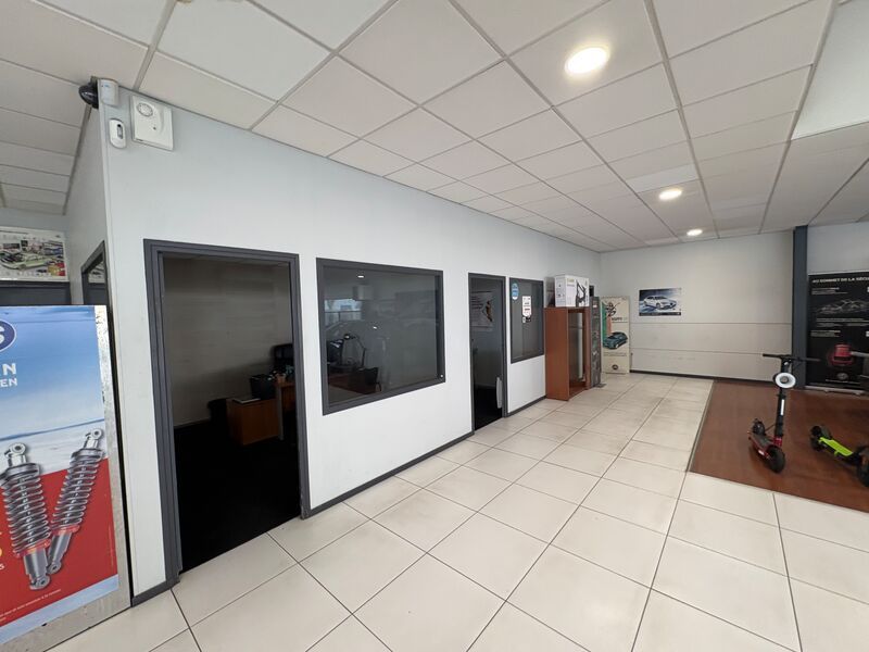 Nous vous proposons à la location une cellule d'e