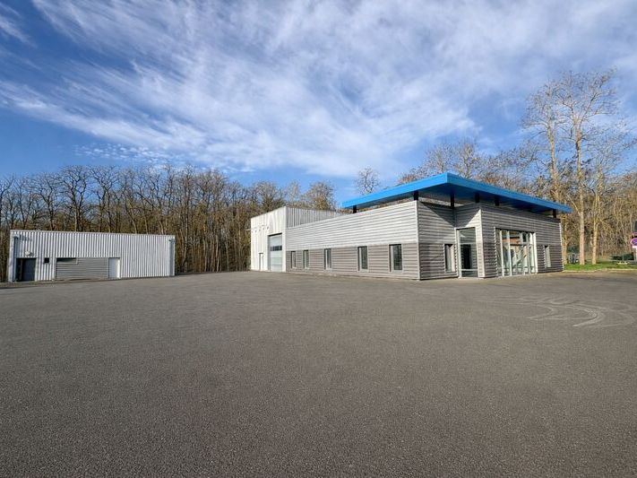 Situé au coeur du Pôle 45, premier parc d'activit