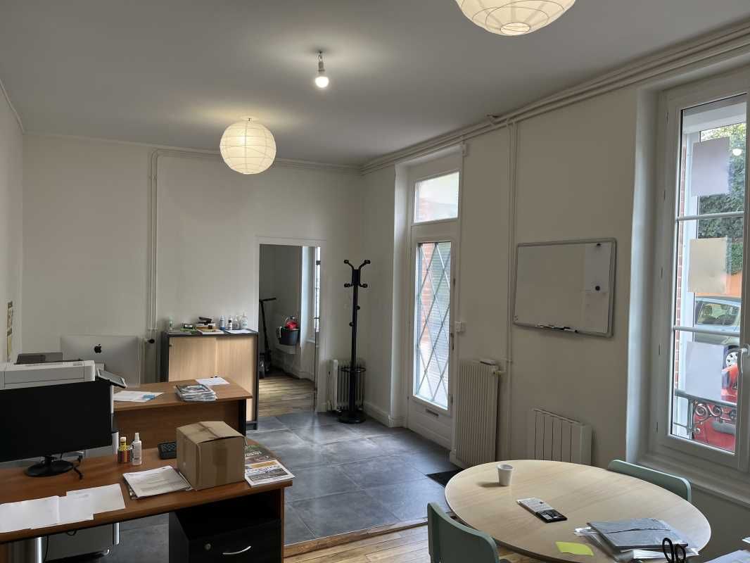 Dans le quartier Dunois, Arthur Loyd Orléans vous