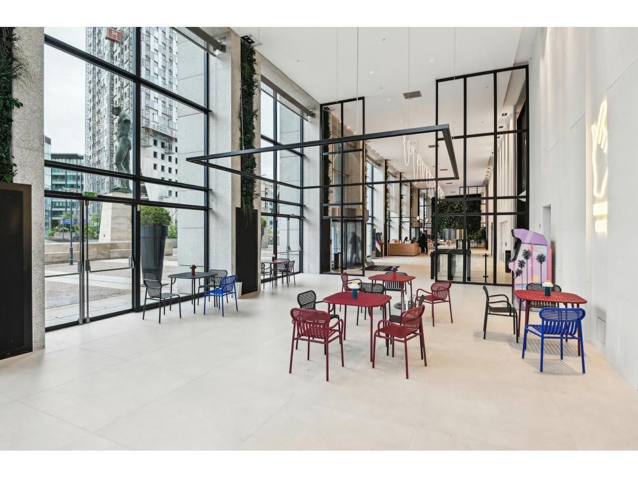 14268.26 m² pour ce bureaux en location à Courbevoie la défense