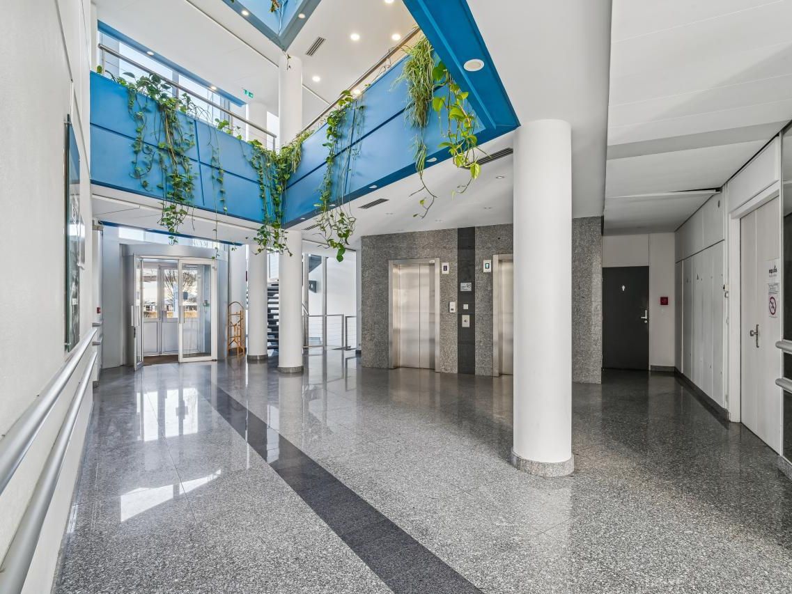 Location Bureaux 1845 m² divisibles 93420 Villepinte