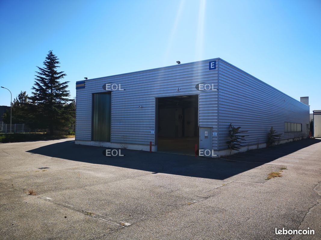 Location Local d'activités 1145 m² non divisibles
