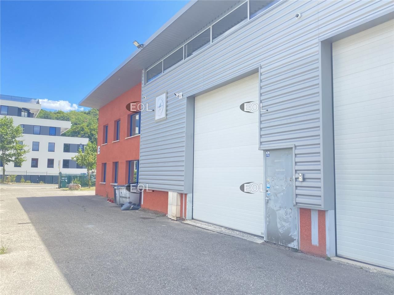 Location Local d'activités 230 m² non divisibles