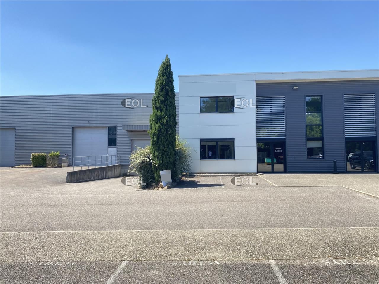 Local d'activités à louer