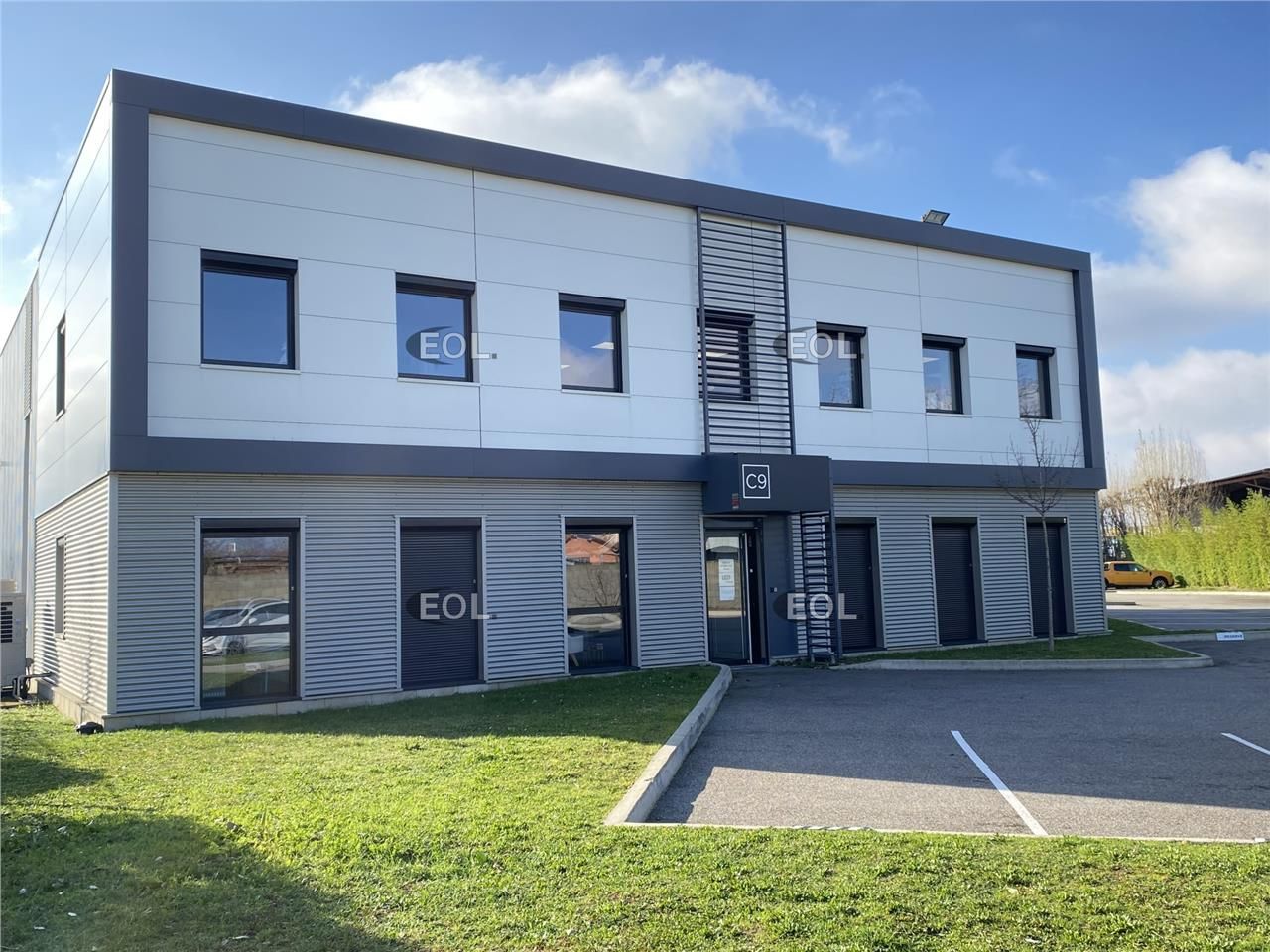 Local d'activités à louer