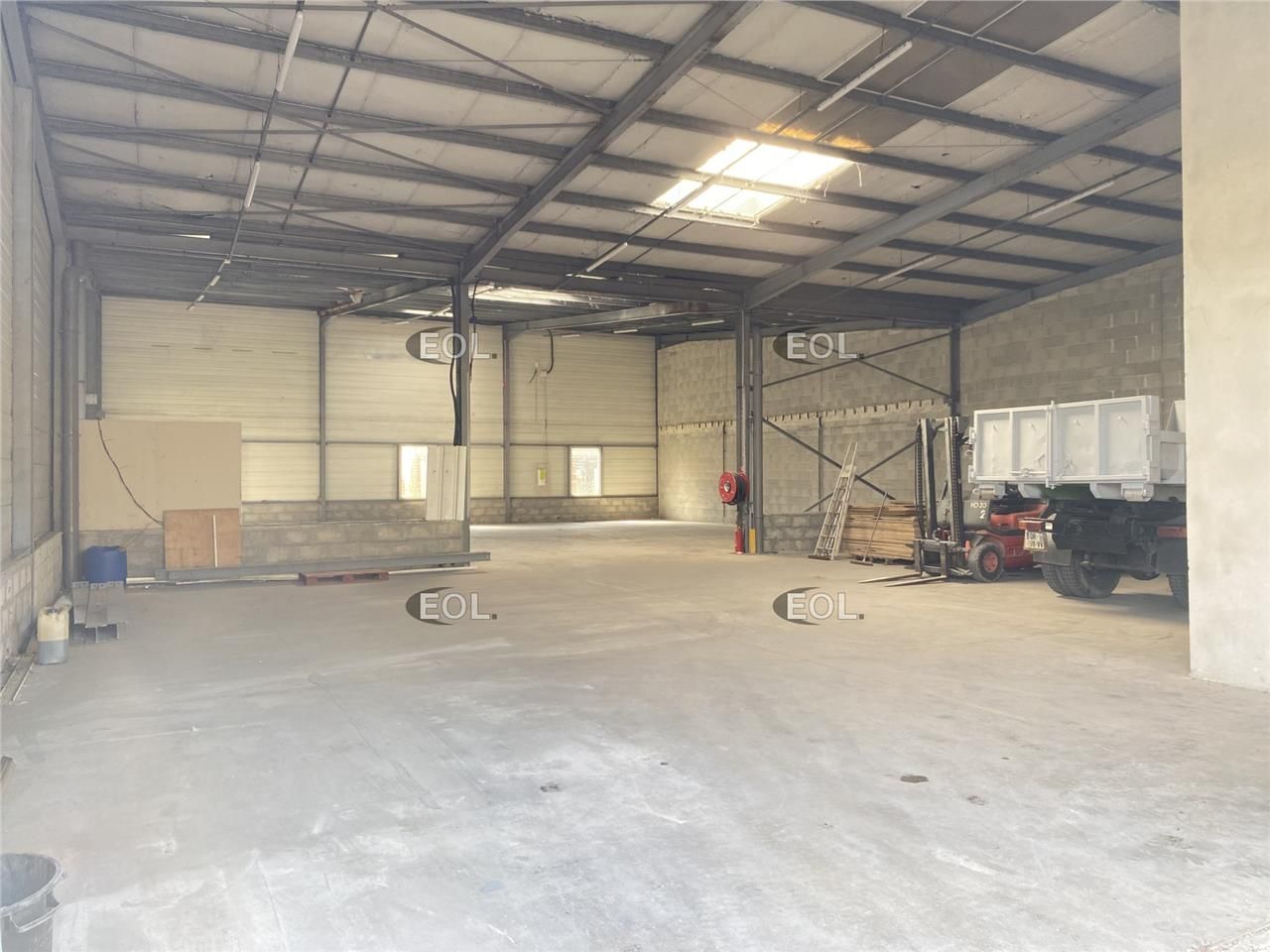 Local d'activités à louer