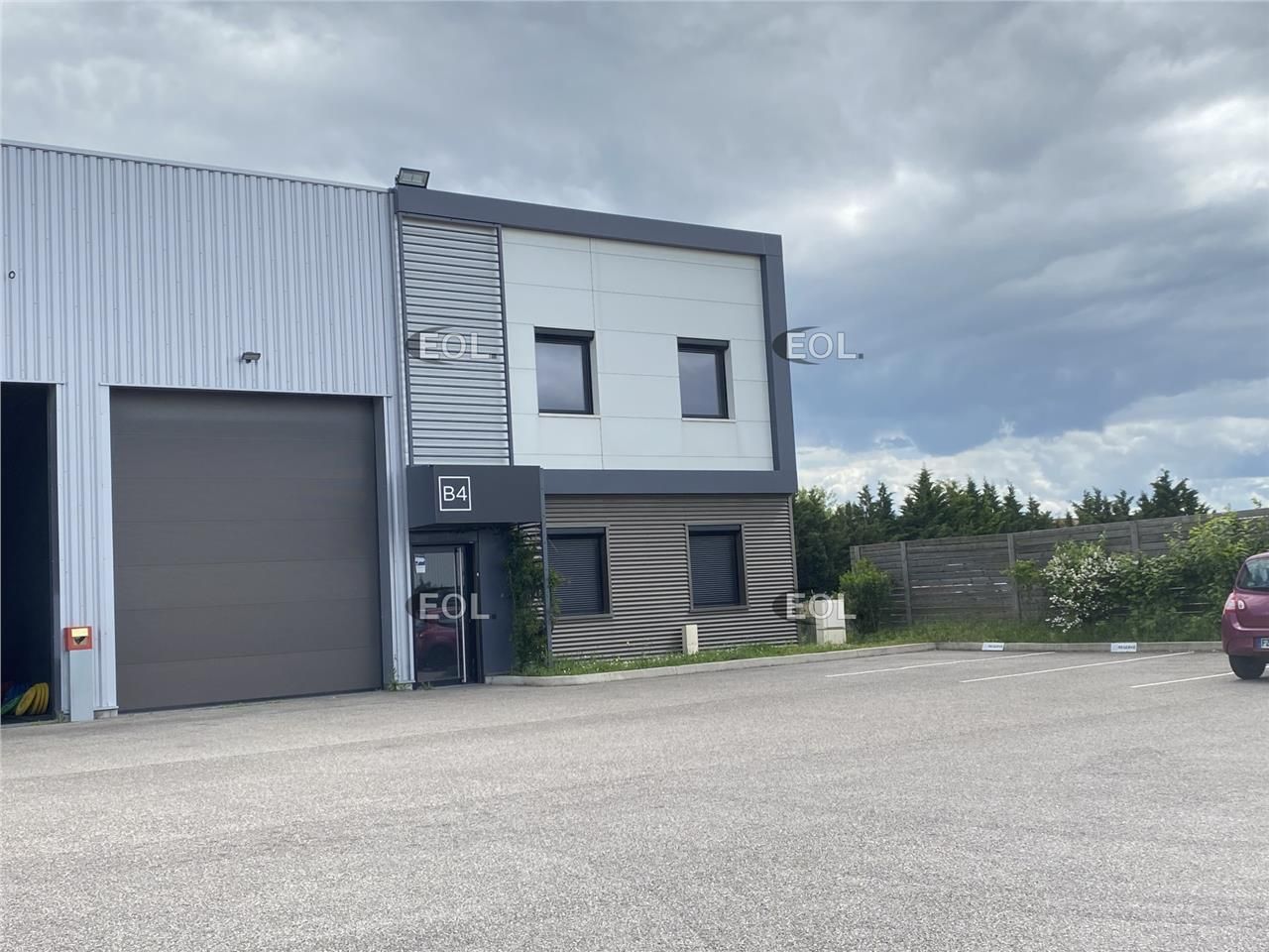 Location Local d'activités 329 m² non divisibles