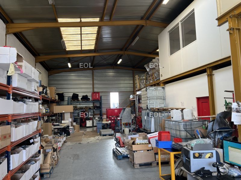 Location Local d'activités 715 m² non divisibles