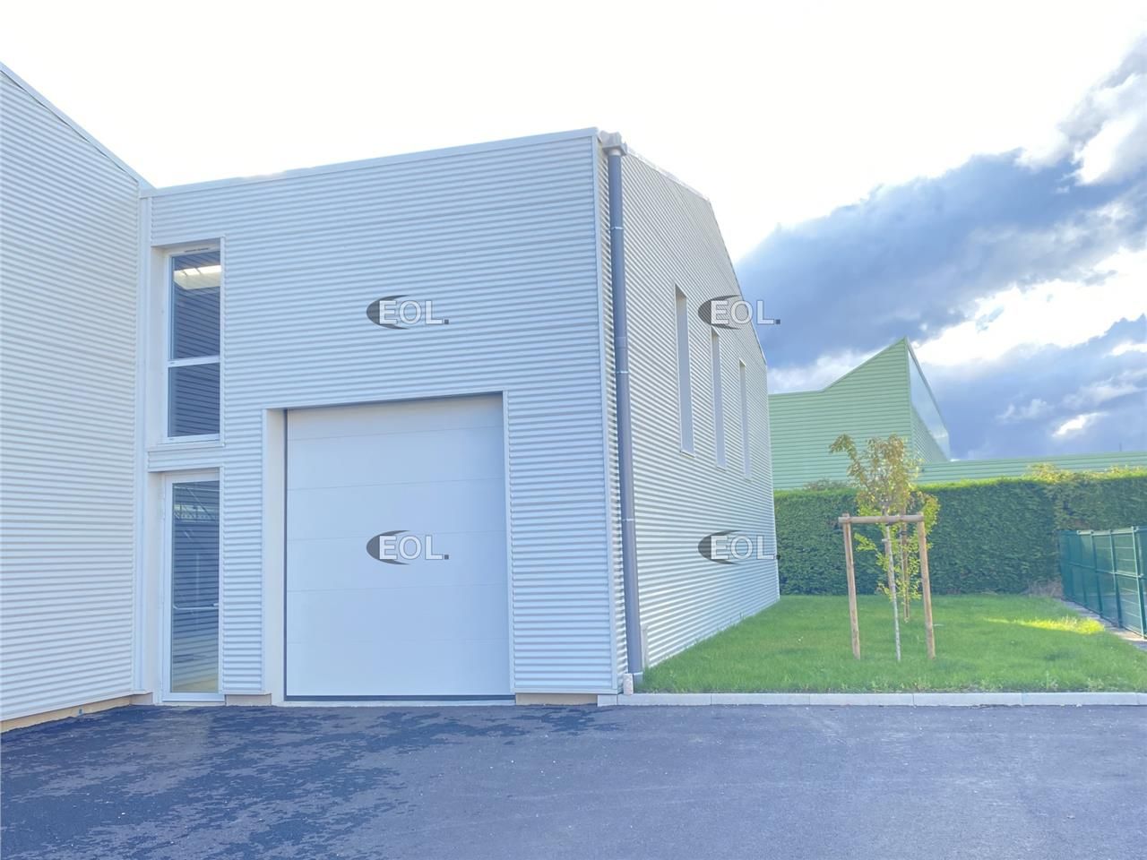 Location Local d'activités 360 m² non divisibles