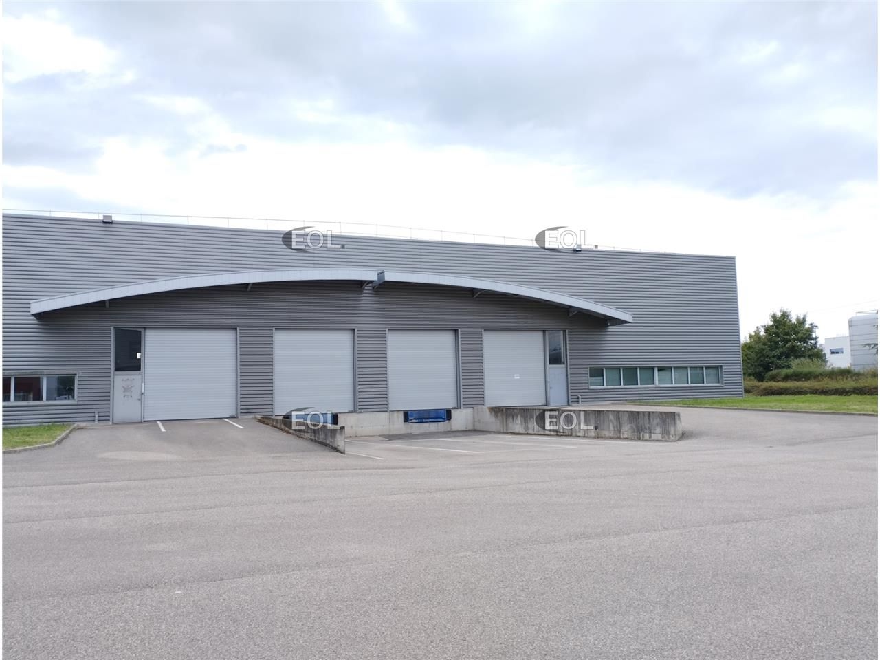 Location Local d'activités 972 m² non divisibles