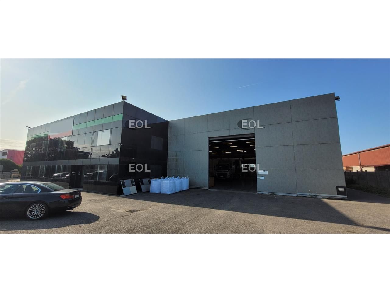 Location Local d'activités 2749 m² non divisibles