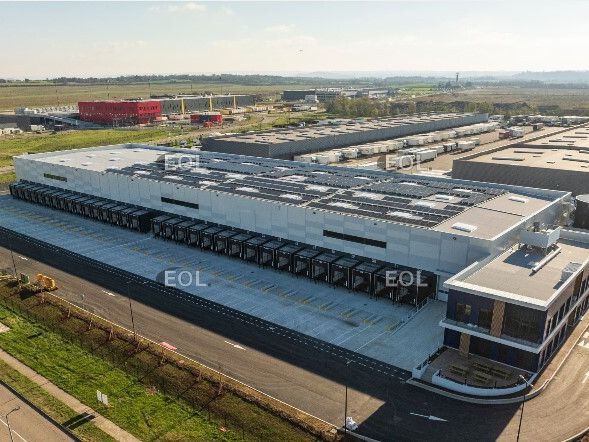 Vente Entrepôt 7647 m² non divisibles