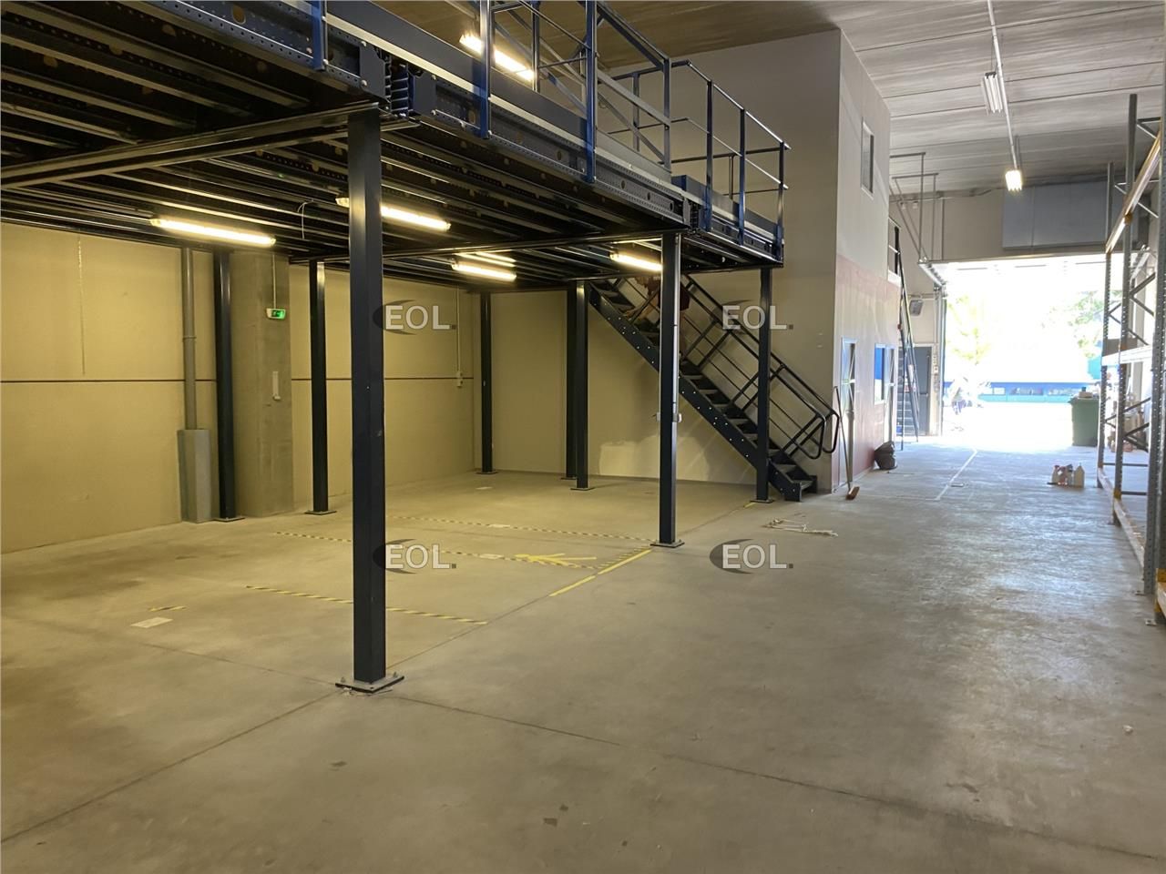 A Louer - Local d'activité avec bureaux de 345 m² Brignais (69)