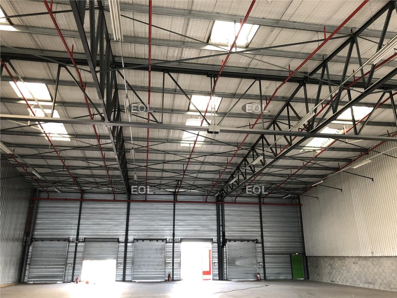 Location Entrepôt 556 m² non divisibles