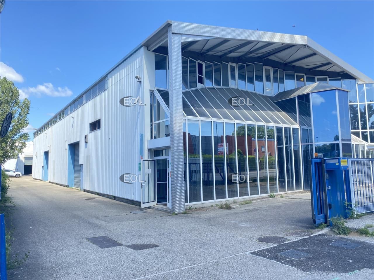 Location Local d'activités 2140 m² non divisibles