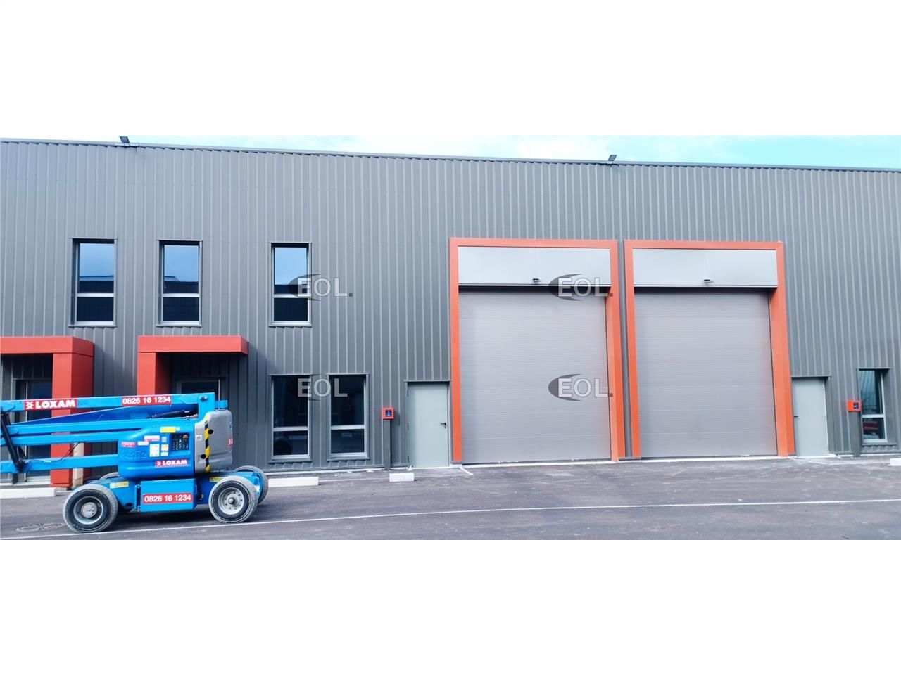 Location Local d'activités 244 m² non divisibles