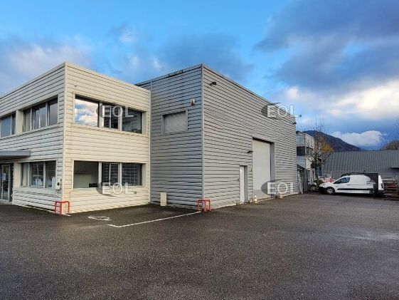 Vente Local d'activités 432 m² non divisibles