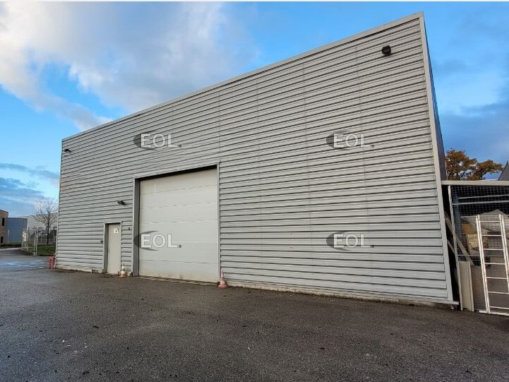 Local d'activité avec bureaux de 432 m² à vendre - Annecy (74)