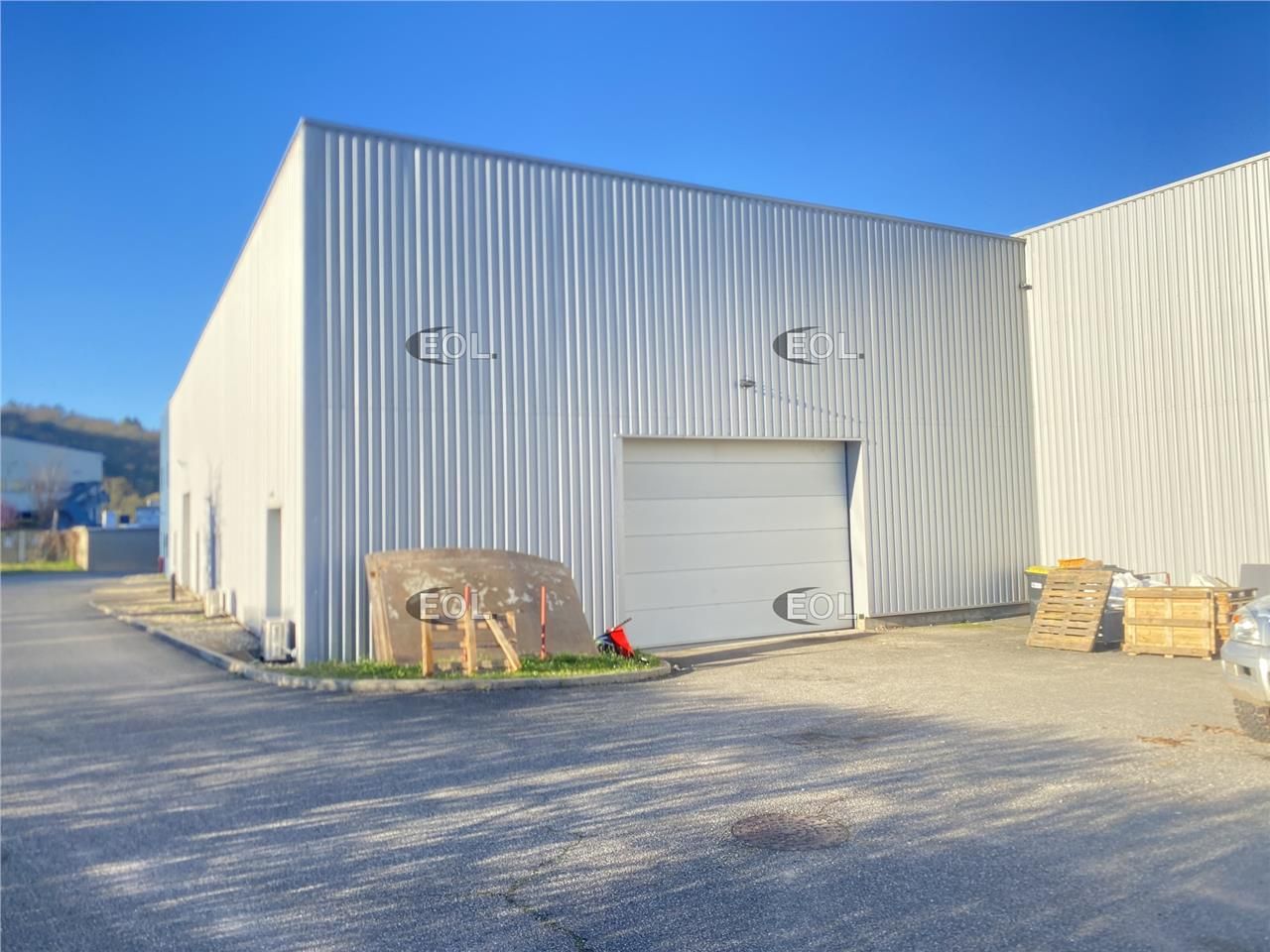 Location Local d'activités 308 m² non divisibles
