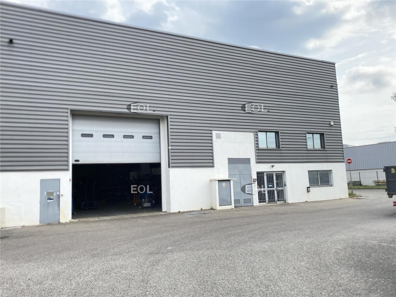 Location Local d'activités 1260 m² non divisibles