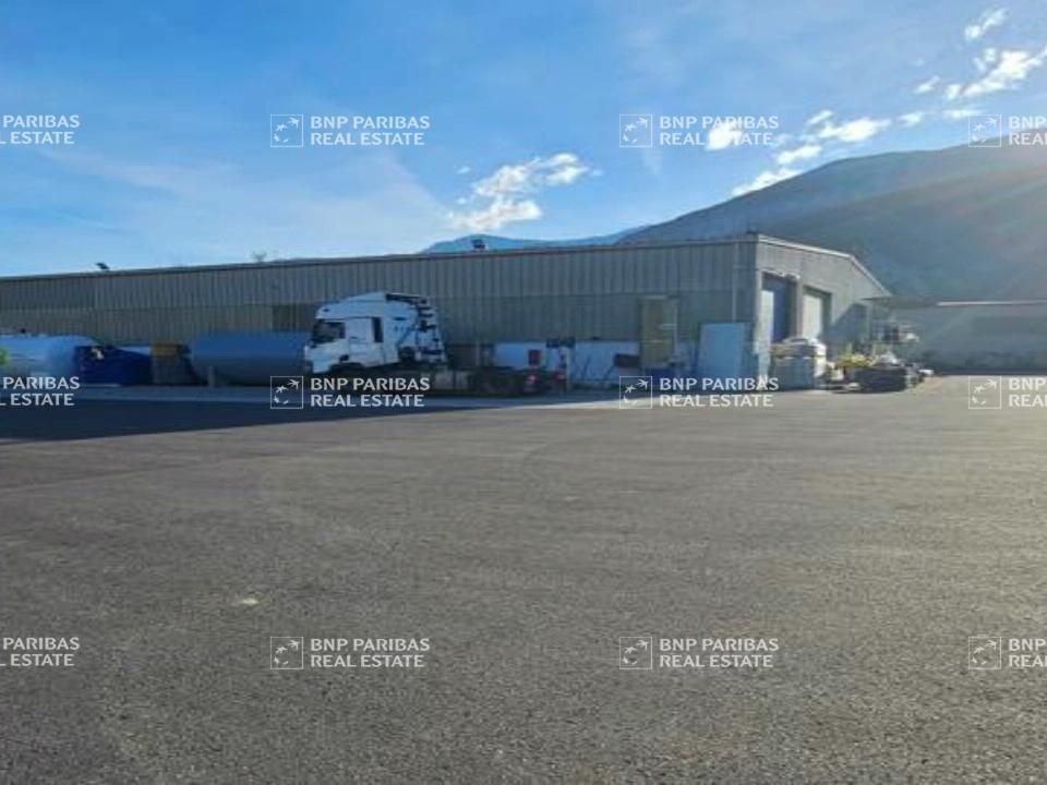 1000 m² pour ce activité en location à Voreppe