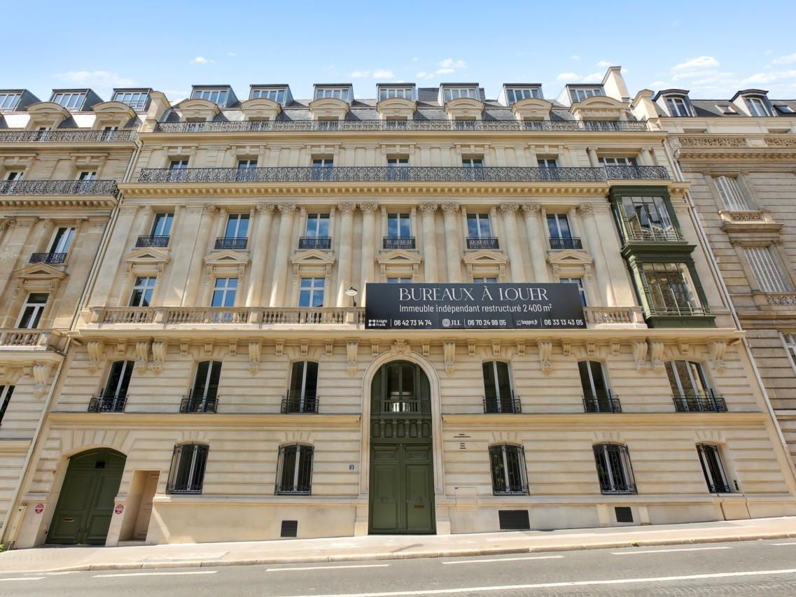 Location Bureaux 2409 m² divisibles 75116 Paris