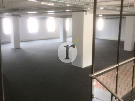 Aires d'Entreprises vous propose, à la location,